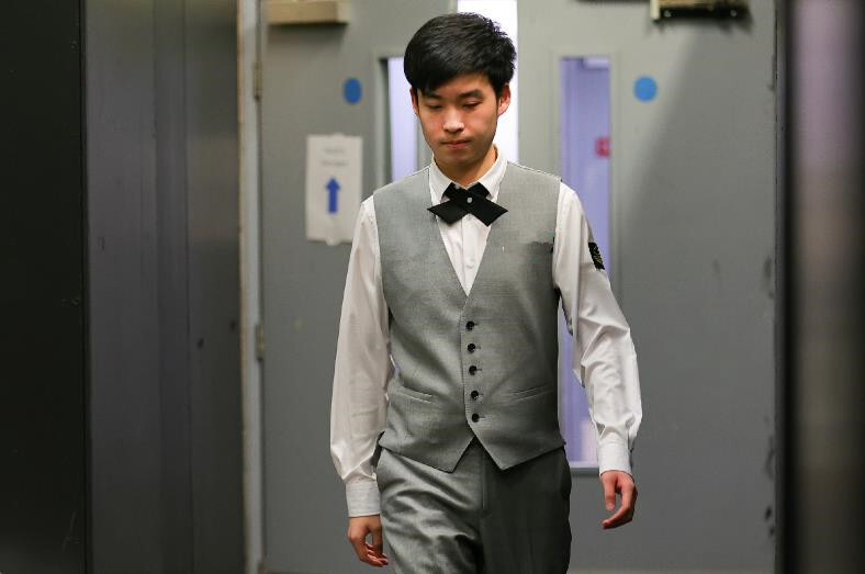 感到被忽视 感到被忽视