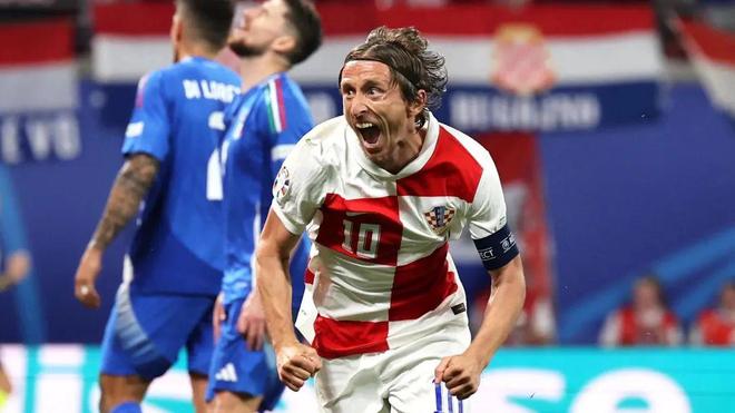 何队起飞 何队起飞